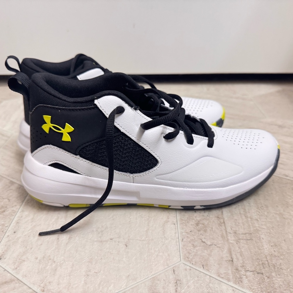 Under Armour Kids' Black and White Athletic Shoes - Size 5 Y
